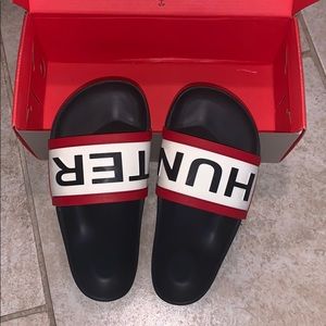 Hunter slides Black/red/white Size 37